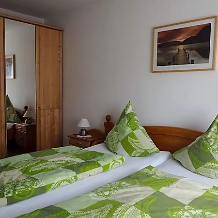 Zur Linde Hotel *